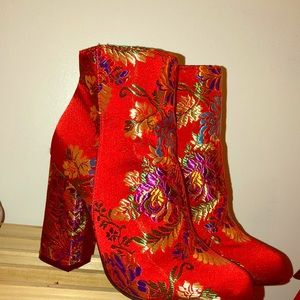 RED FLORAL HEELS